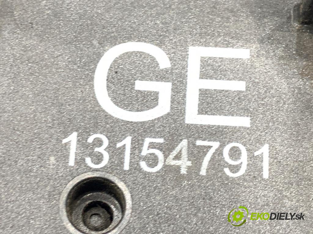 OPEL MERIVA A nadwozie wielkoprzestrzenne (MPV) 2004 74 kW 1.7 CDTI (E75) 1686 zámok dveře levý přední část 13154791