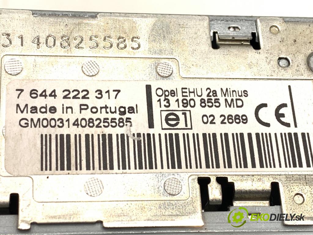 OPEL MERIVA A nadwozie wielkoprzestrzenne (MPV) 2004 74 kW 1.7 CDTI (E75) 1686 RADIO 13190855 (Audio zariadenie)