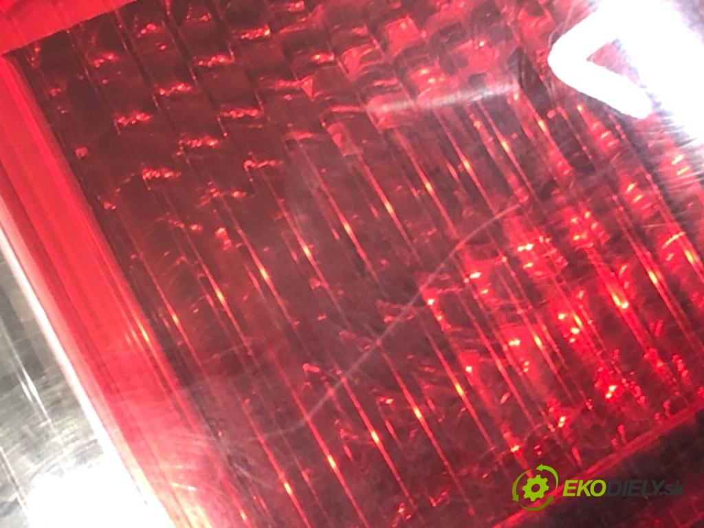 OPEL MERIVA A nadwozie wielkoprzestrzenne (MPV) 2004 74 kW 1.7 CDTI (E75) 1686 světlo levý zadní část 93294345
