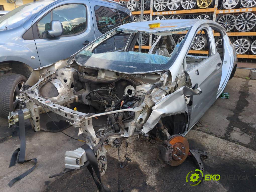 OPEL ASTRA K liftback 2016 92 kW 1.4 Turbo (68) 1399 KAROSERIA ČTVRŤÁK blatník zadní část levý pravý práh střecha PODŁUŻNICA levý pravý 