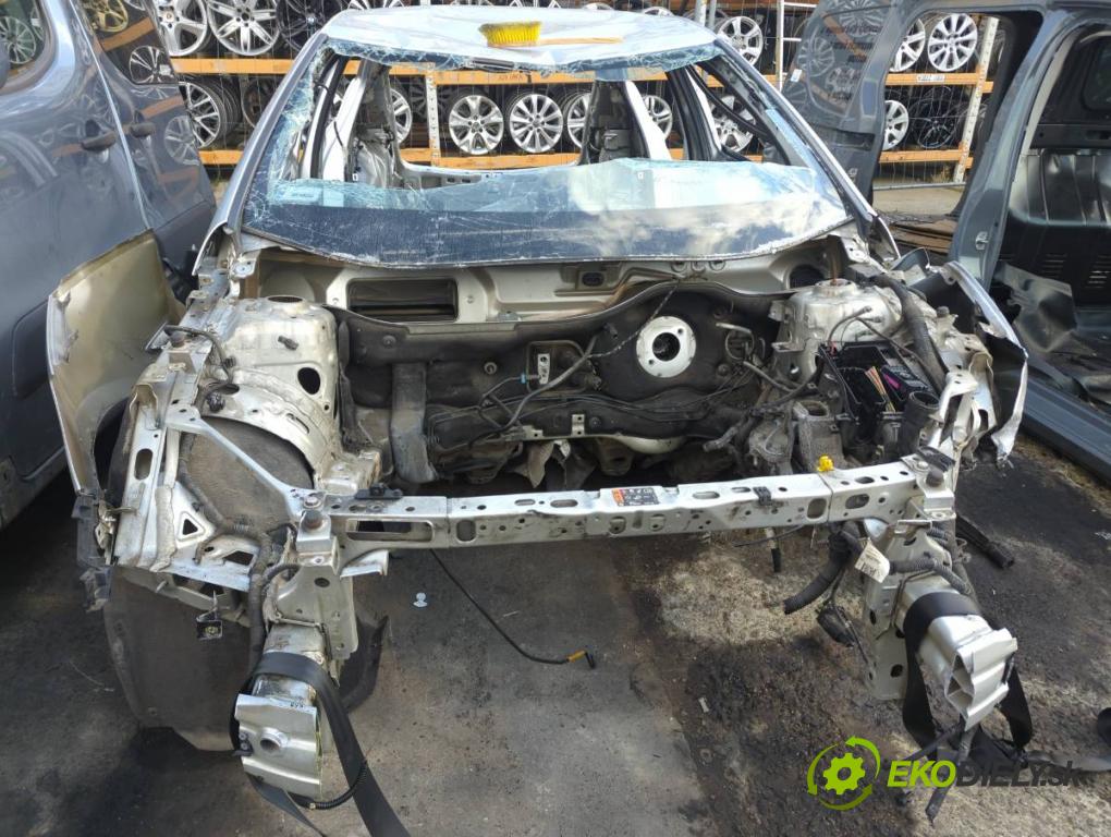 OPEL ASTRA K liftback 2016 92 kW 1.4 Turbo (68) 1399 KAROSERIA ČTVRŤÁK blatník zadní část levý pravý práh střecha PODŁUŻNICA levý pravý