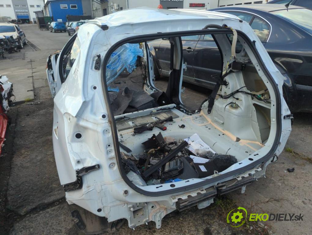 SUZUKI SX4 liftback 2021 95 kW 1.4 Hybrid (Mild Hybrid) (AKK 414) 1373 KAROSERIA ČTVRŤÁK blatník zadní část levý pravý práh střecha PODŁUŻNICA levý pravý