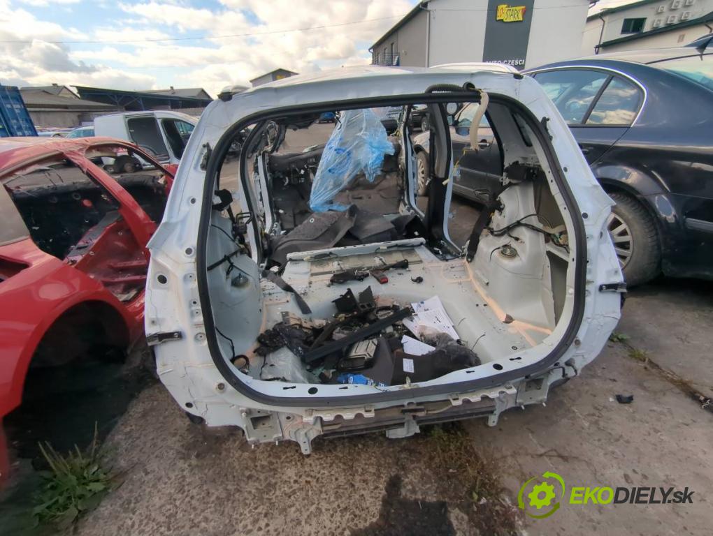 SUZUKI SX4 liftback 2021 95 kW 1.4 Hybrid (Mild Hybrid) (AKK 414) 1373 KAROSERIA ČTVRŤÁK blatník zadní část levý pravý práh střecha PODŁUŻNICA levý pravý