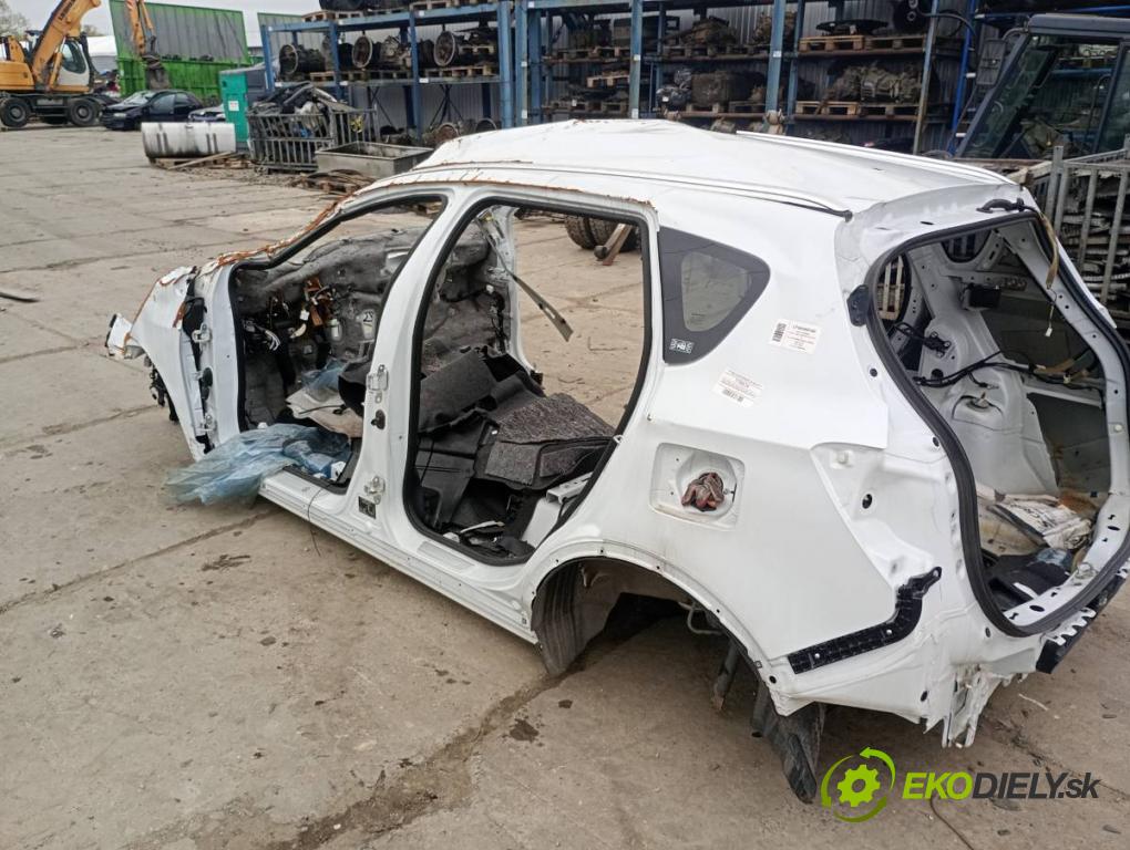 SUZUKI SX4 liftback 2021 95 kW 1.4 Hybrid (Mild Hybrid) (AKK 414) 1373 karoséria ČTVRŤÁK: Blatník zad ľavy pravy prah strecha PODŁUŻNICA ľavy pravy 