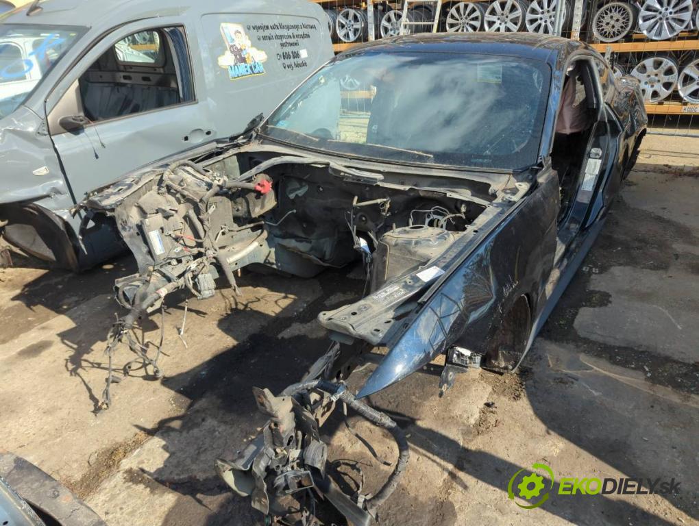 FORD USA MUSTANG VI coupe 2016 224 kW 3.7 V6 3726 KAROSERIA ČTVRŤÁK blatník zadní část levý pravý práh střecha PODŁUŻNICA levý pravý