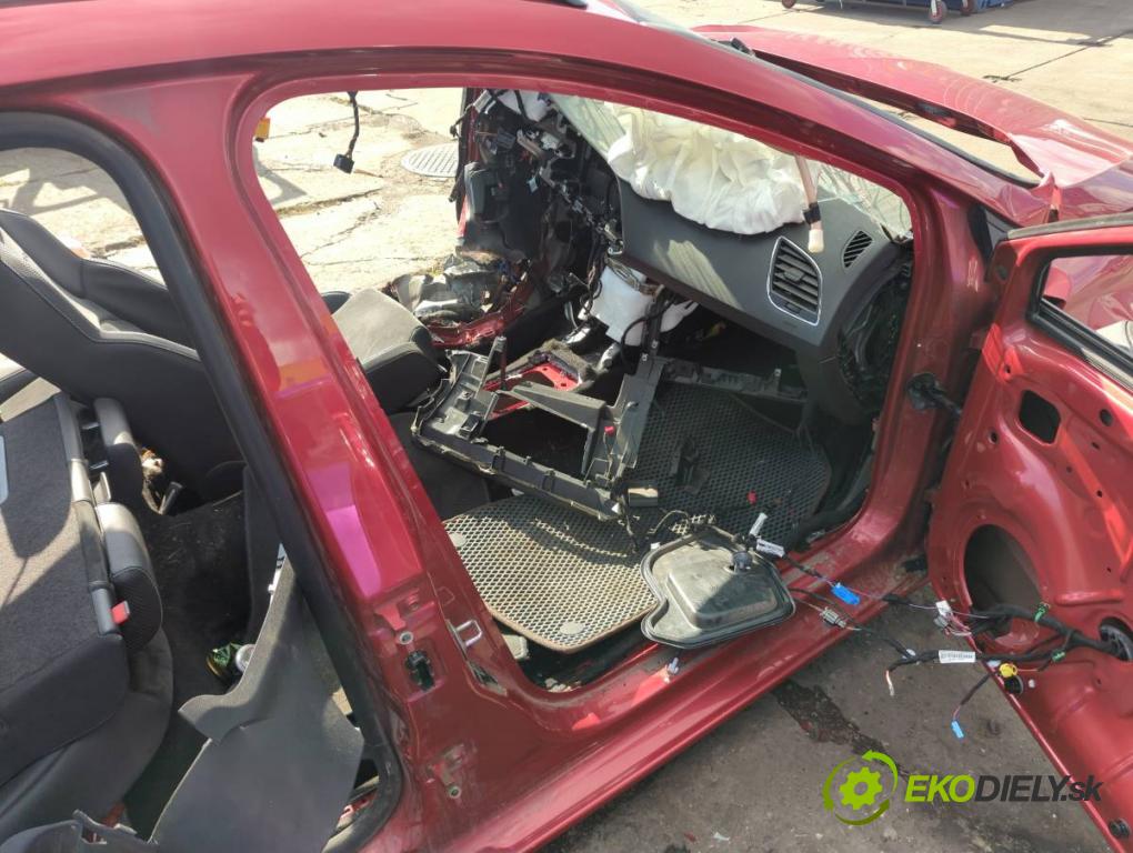 SEAT LEON III Kombi 2019 221 kW 2.0 Cupra 4Drive 1984 KAROSERIA ČTVRŤÁK blatník zadní část levý pravý práh střecha PODŁUŻNICA levý pravý