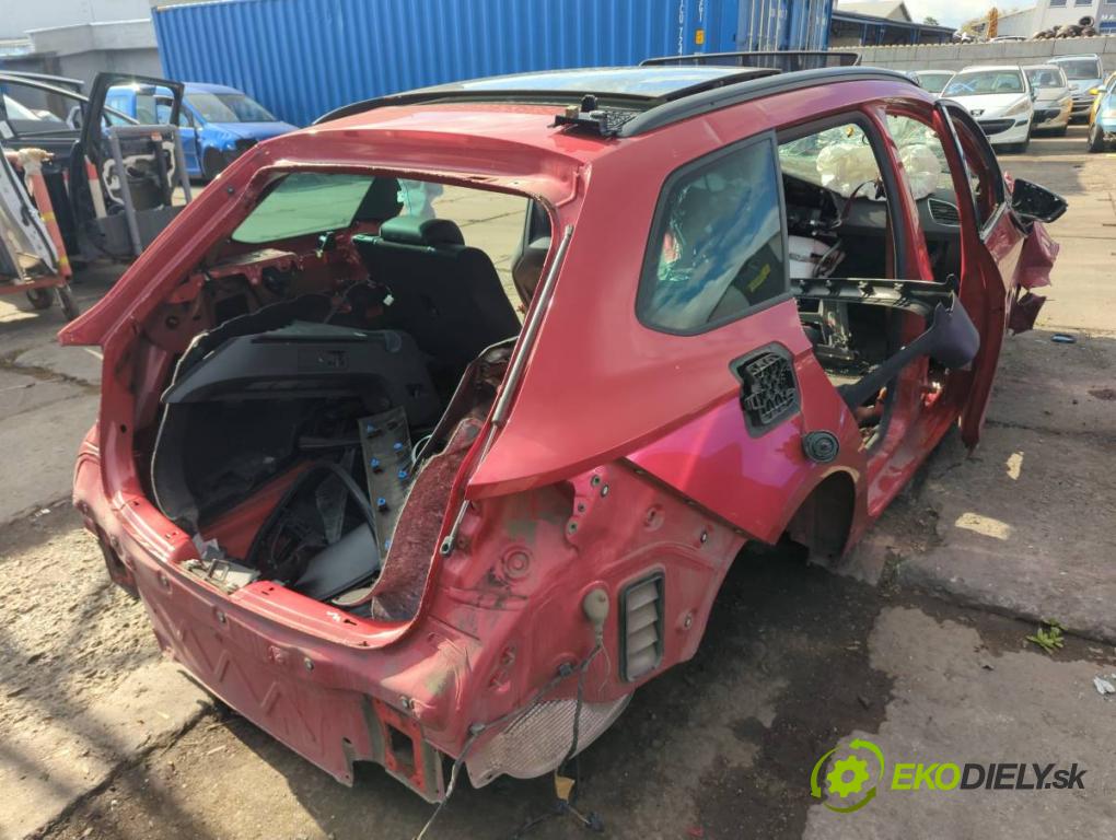 SEAT LEON III Kombi 2019 221 kW 2.0 Cupra 4Drive 1984 KAROSERIA ČTVRŤÁK blatník zadní část levý pravý práh střecha PODŁUŻNICA levý pravý