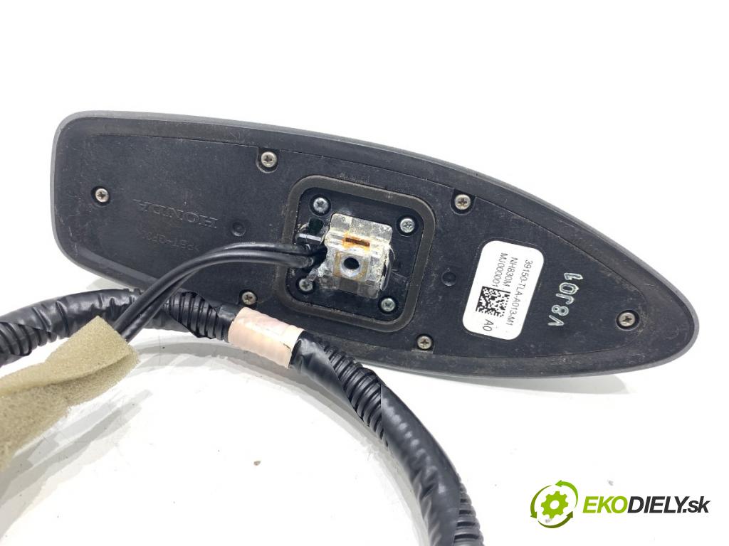 HONDA CR-V V SUV 2019 127 kW 1.5 VTEC AWD (RW2) 1498 ANTENA