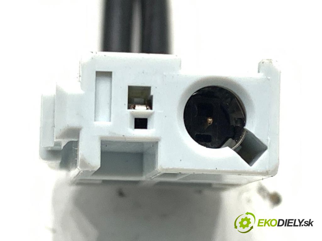 HONDA CR-V V SUV 2019 127 kW 1.5 VTEC AWD (RW2) 1498 ANTENA