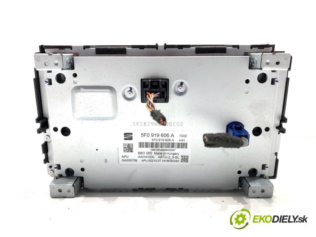 SEAT LEON III Kombi 2019 221 kW 2.0 Cupra 4Drive 1984 RADIO 5F0919606A (Audio zariadenie)