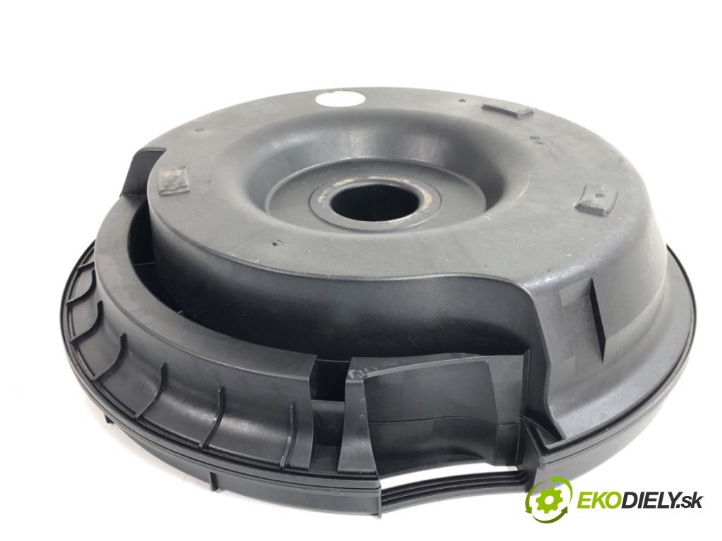 SEAT LEON III Kombi 2019 221 kW 2.0 Cupra 4Drive 1984 subwoofer 43040751295 (Audio zariadenie)