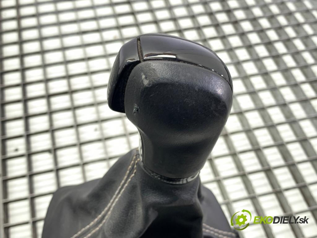 SEAT LEON III Kombi 2019 221 kW 2.0 Cupra 4Drive 1984 Kulisa 5Q1713025AT (Rýchlostná páka (kulisa))