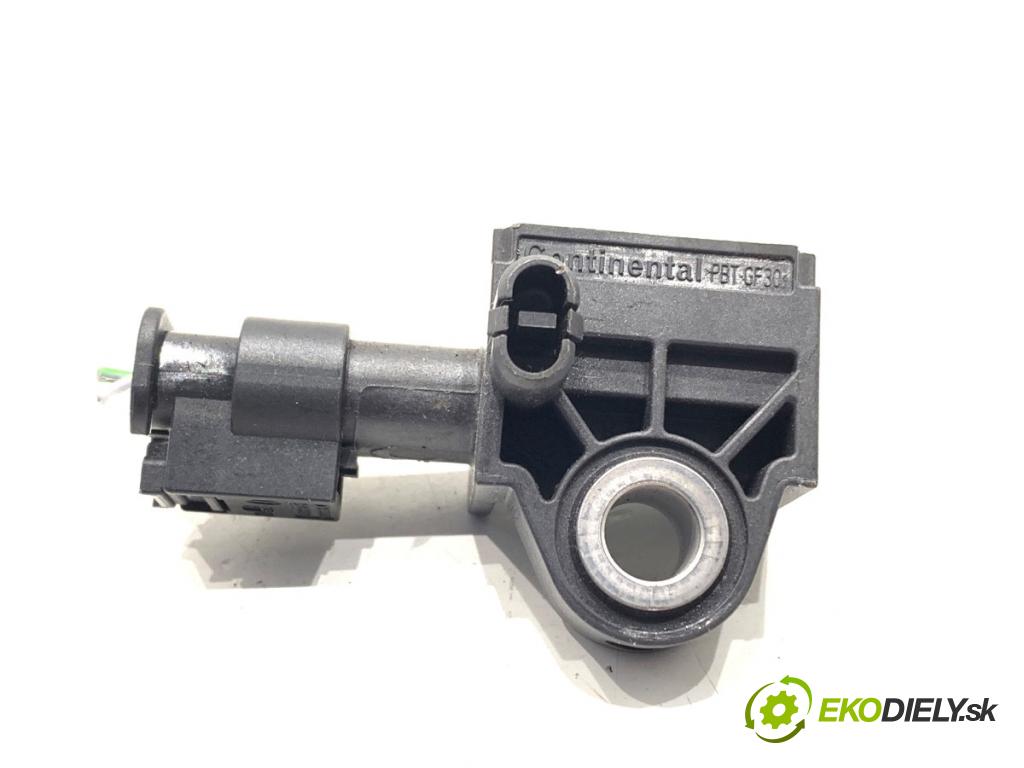 SEAT LEON III Kombi 2019 221 kW 2.0 Cupra 4Drive 1984 Snímač nárazu 5Q0907651 (Snímač nárazu)