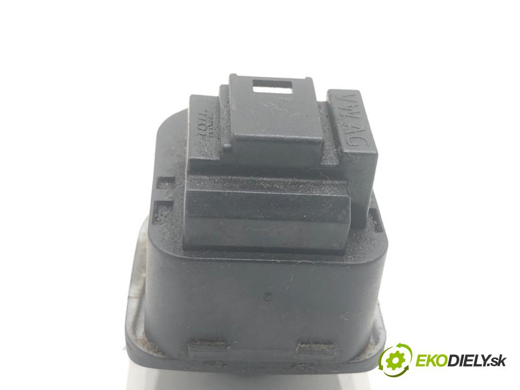 SEAT LEON III Kombi 2019 221 kW 2.0 Cupra 4Drive 1984 Prepínač nastavenia spätných zrkadiel 5F0959565E (Prepínacie páčky pod volantom)