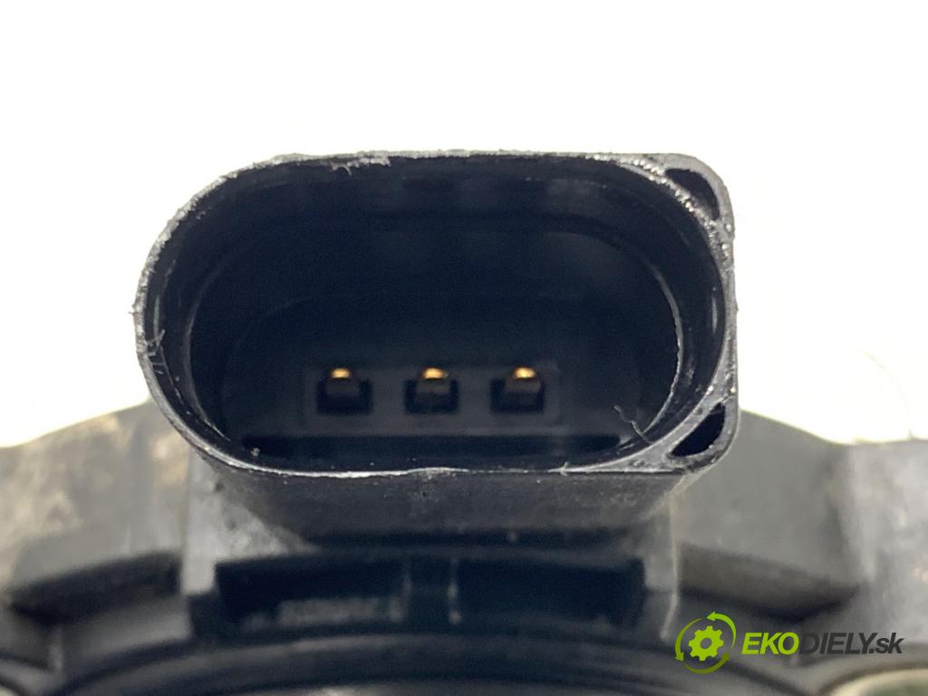 AUDI A5 8T coupe 2013 125 kW 1.8 TFSI 1798 Snímač hladiny oleja 03F907660D (Snímač)