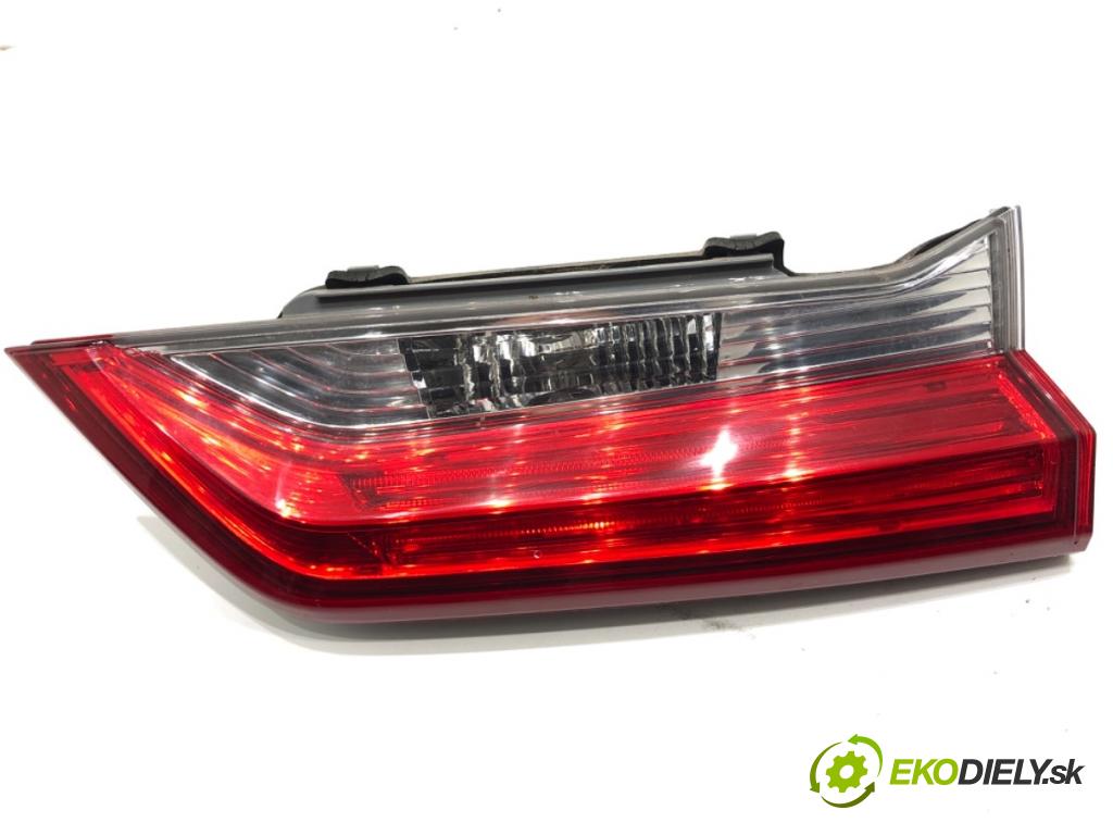 HONDA CR-V V SUV 2019 127 kW 1.5 VTEC AWD (RW2) 1498 světlo zadní část pravá vnitřní  (Klika dveří ostatní)