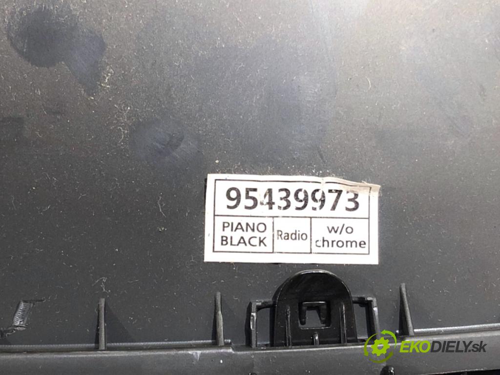 OPEL KARL liftback 2015 55 kW 1.0 999 mří topení přední část střední 95439973