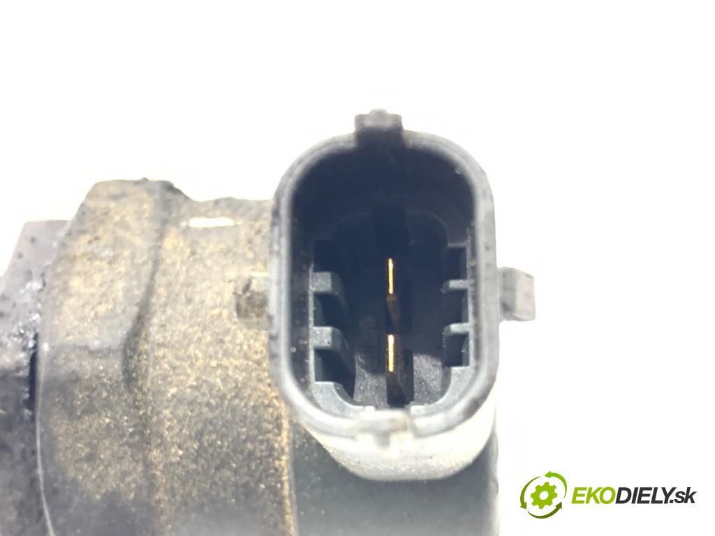 OPEL ASTRA H liftback 2004 88 kW 1.9 CDTI (L48) 1910 Regulátor tlaku paliva 0281002507 (Palivový systém ostatné)