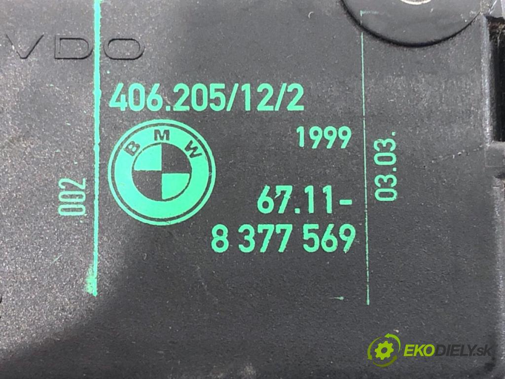 BMW E39 sedan 1997 110 kW 520 i 1990 Teleskop zámku dverí 8377569 (Motorček ostatné)