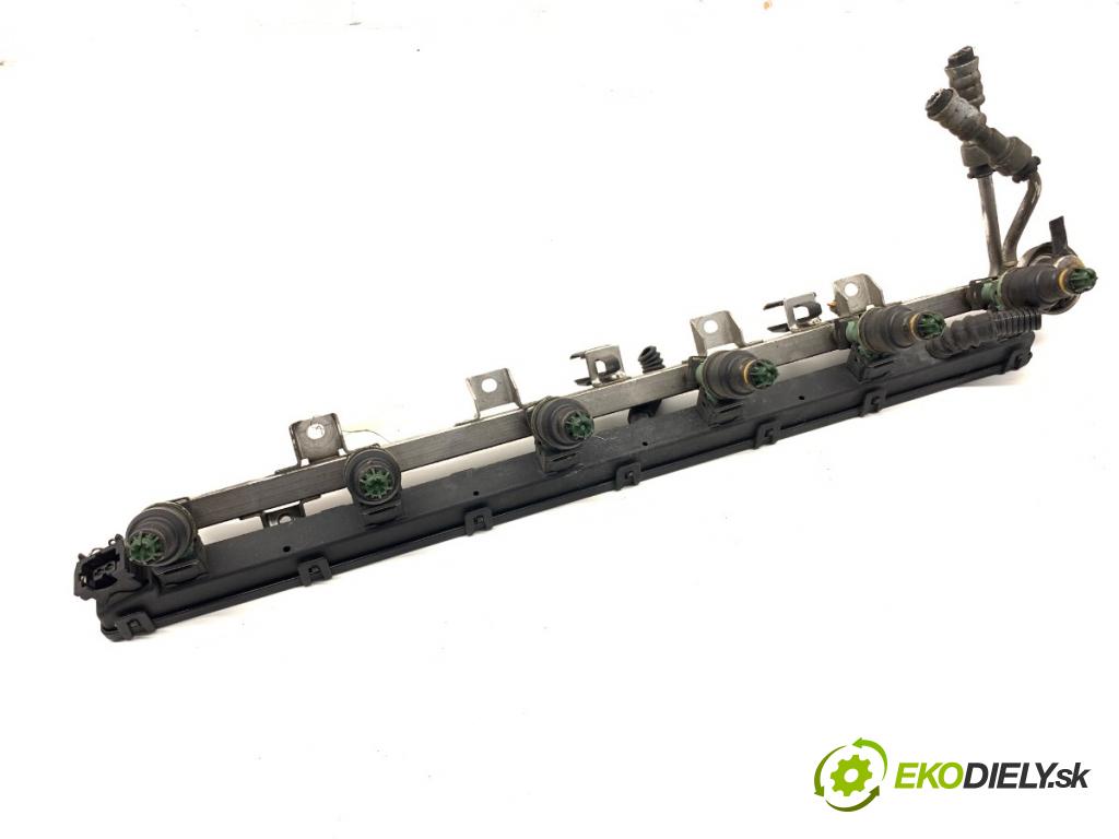 BMW E39 sedan 1997 110 kW 520 i 1990 Lišta vstrekovacia 0280160597 (Vstrekovacia lišta)