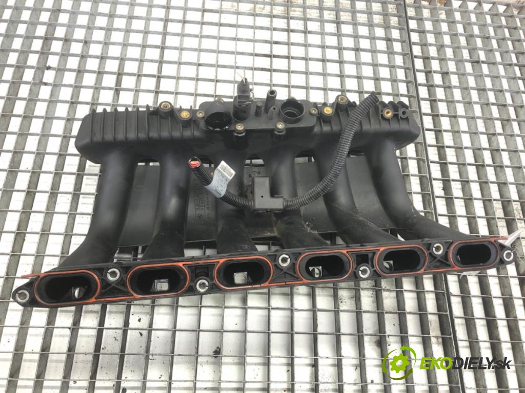 BMW E39 sedan 1997 110 kW 520 i 1990 potrubí sání 1427618 (Sací potrubí)