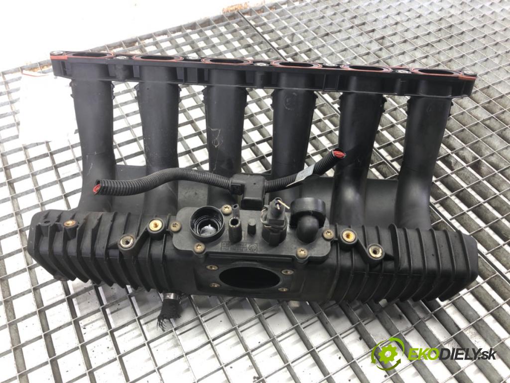 BMW E39 sedan 1997 110 kW 520 i 1990 potrubí sání 1427618 (Sací potrubí)