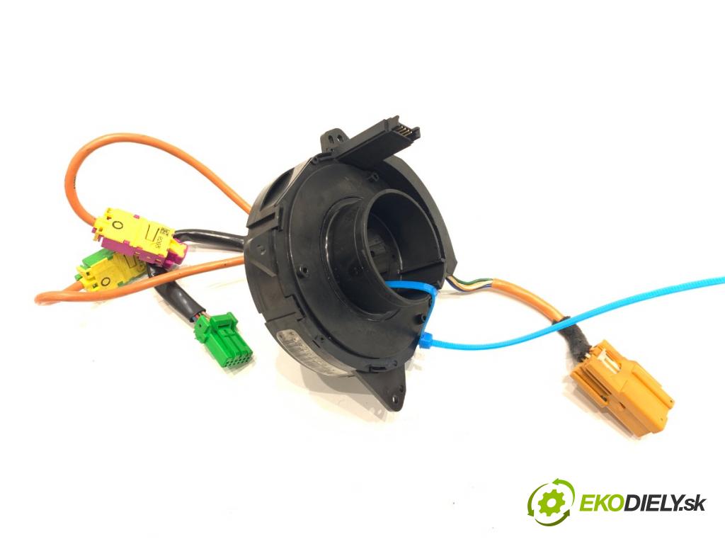 VOLVO V70 II Kombi 2000 147 kW 2.4 T AWD 2435 kroužek slimák airbag  (Airbag)