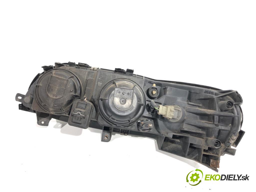 VOLVO V70 II Kombi 2000 147 kW 2.4 T AWD 2435 světlomet pravý přední část 8693568
