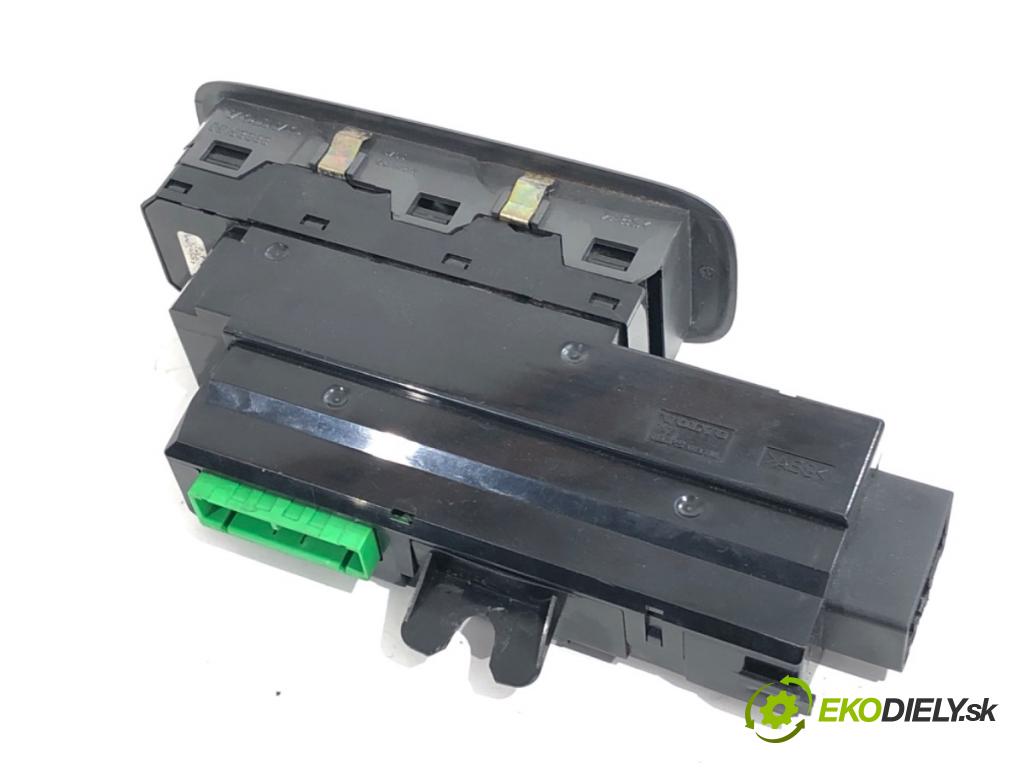 VOLVO V70 II Kombi 2000 147 kW 2.4 T AWD 2435 Prepínač okien 09193383 (Prepínacie páčky pod volantom)