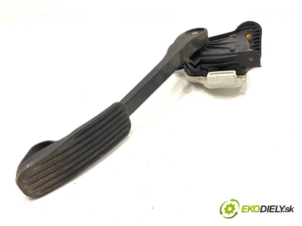 VOLVO V70 II Kombi 2000 147 kW 2.4 T AWD 2435 Potenciometer plynu 30683516 (Potenciometer plynového pedálu)