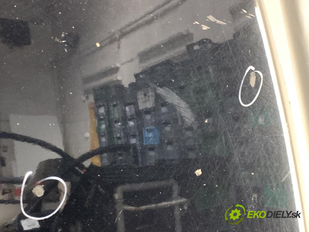 VOLVO V70 II Kombi 2000 147 kW 2.4 T AWD 2435 kapota  (Kapota)