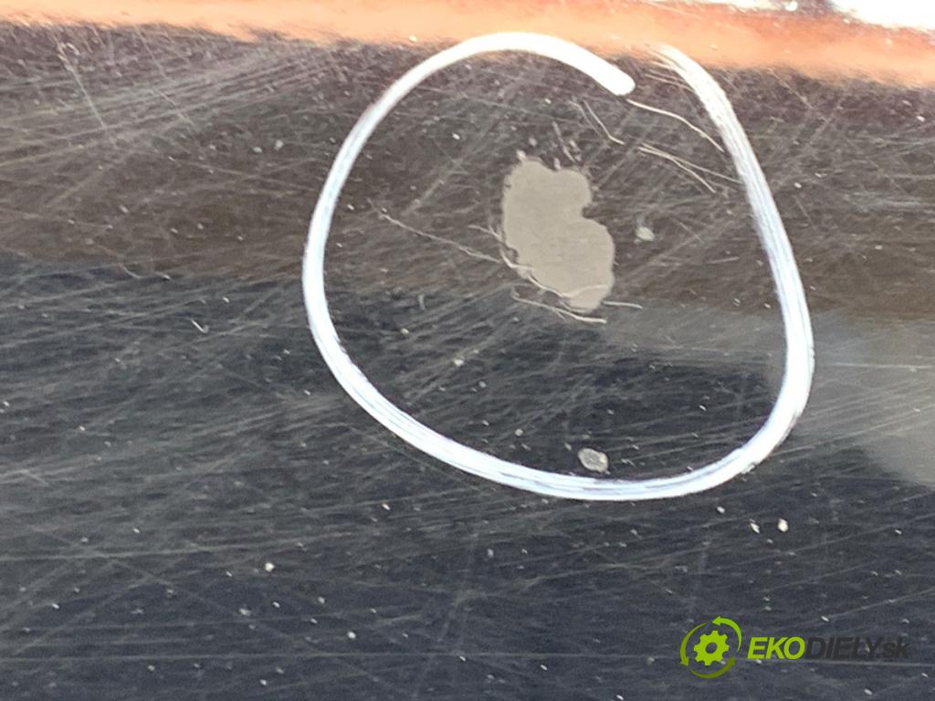 VOLVO V70 II Kombi 2000 147 kW 2.4 T AWD 2435 kapota  (Kapota)