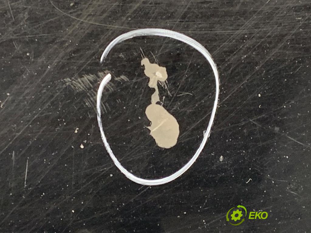 VOLVO V70 II Kombi 2000 147 kW 2.4 T AWD 2435 kapota  (Kapota)