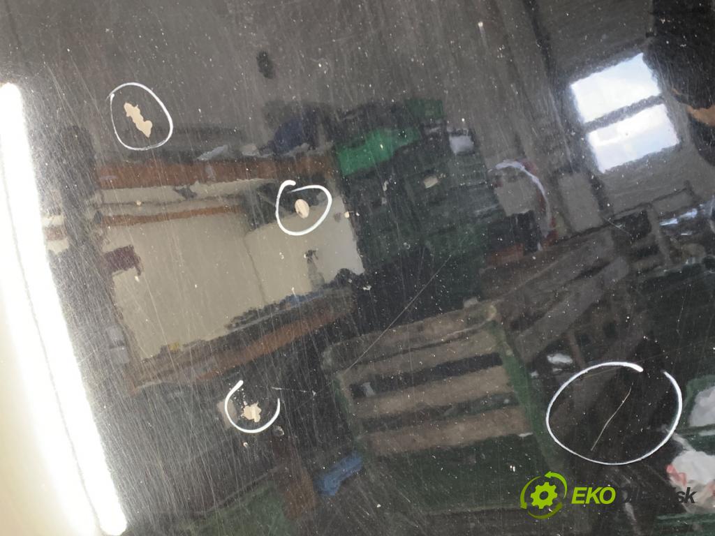 VOLVO V70 II Kombi 2000 147 kW 2.4 T AWD 2435 kapota  (Kapota)