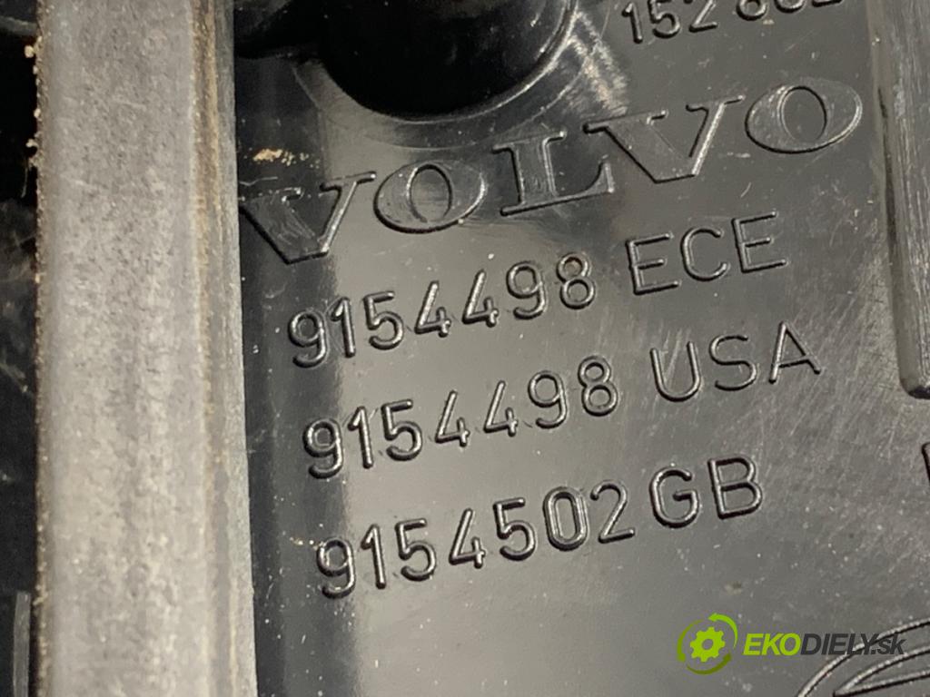 VOLVO V70 II Kombi 2000 147 kW 2.4 T AWD 2435 světlo pravý zadní část 9154498