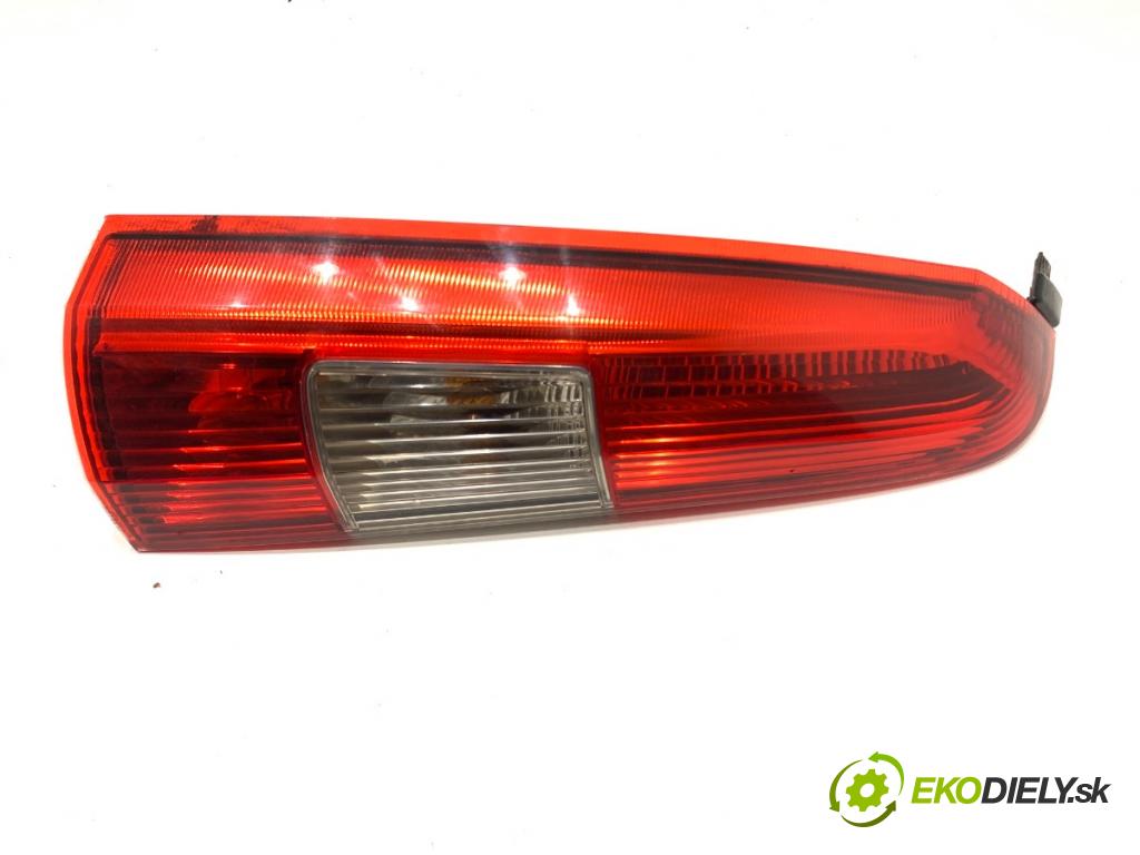 VOLVO V70 II Kombi 2000 147 kW 2.4 T AWD 2435 světlo levý zadní část 9154497
