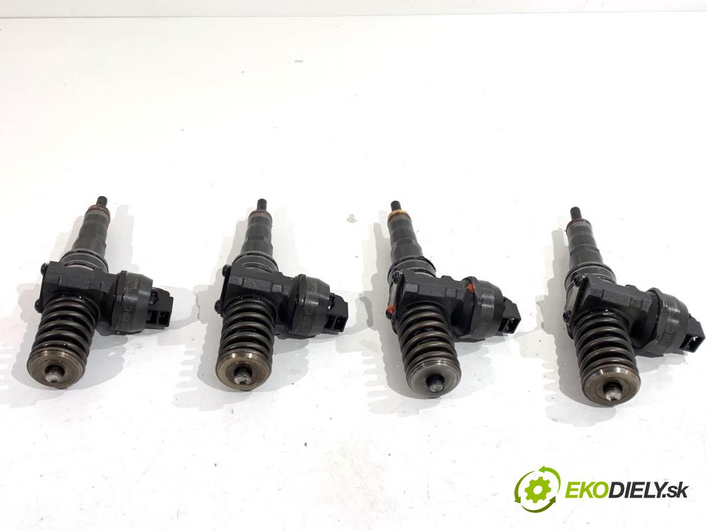 VW PASSAT B5 FL sedan 2001 96 kW 1.9 TDI 4motion 1896 vstříkovače 038130073AL