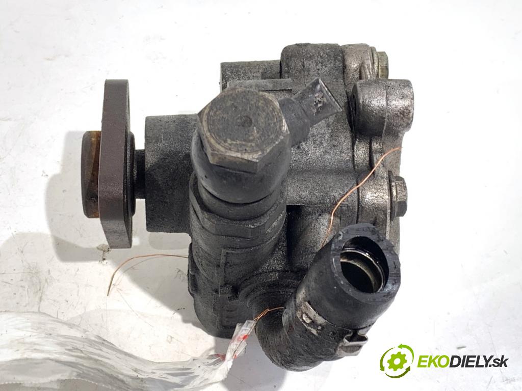 VW PASSAT B5 FL sedan 2001 96 kW 1.9 TDI 4motion 1896 pumpa servočerpadlo 8D0145177Q (Servočerpadlo)