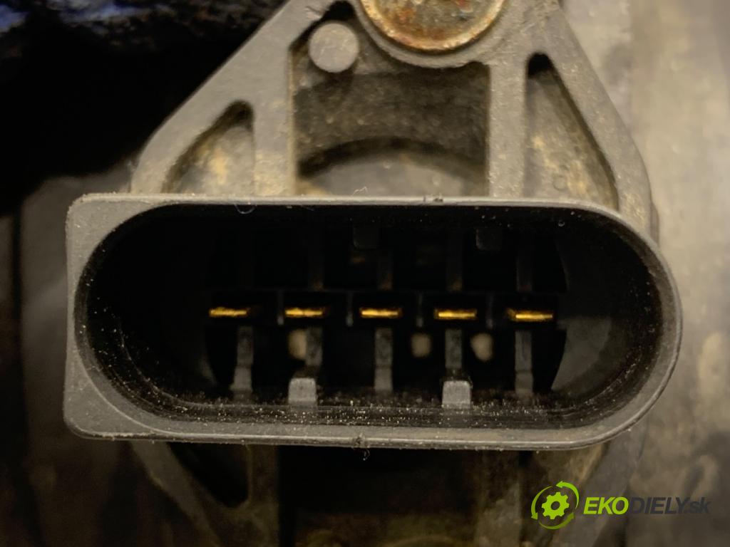 VW PASSAT B5 FL sedan 2001 96 kW 1.9 TDI 4motion 1896 Váha vzduchu 074906461BX (Váha vzduchu)