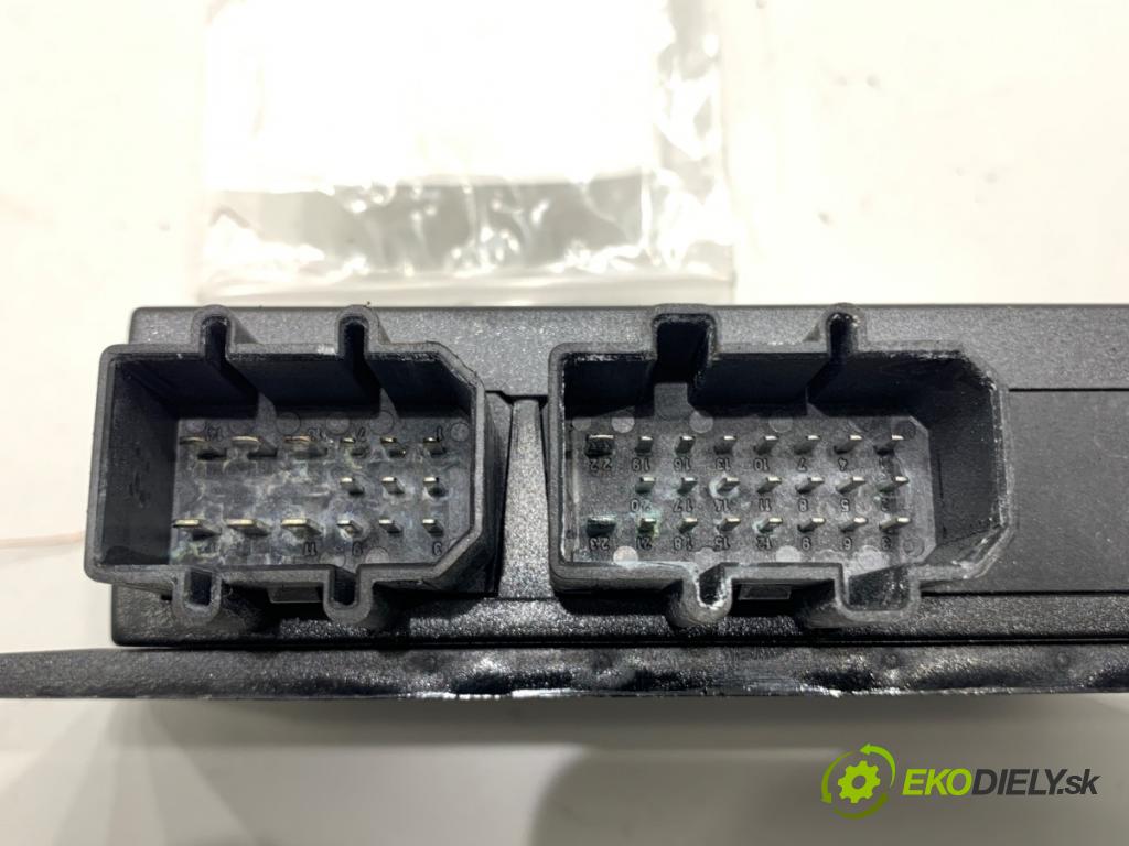 VW PASSAT B5 FL sedan 2001 96 kW 1.9 TDI 4motion 1896 Modul komfortu 1C0959799B (Modul komfortu)