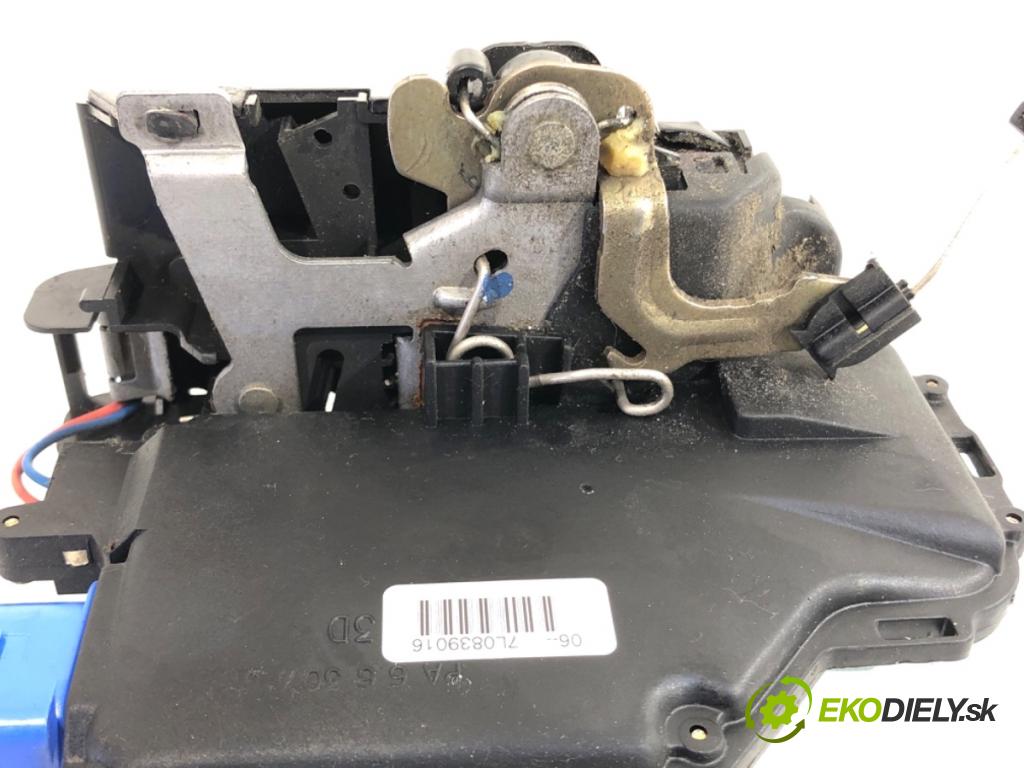 VW TOURAN nadwozie wielkoprzestrzenne (MPV) 2004 74 kW 1.9 TDI 1896 zámok dveře pravý zadní část 7L0839016
