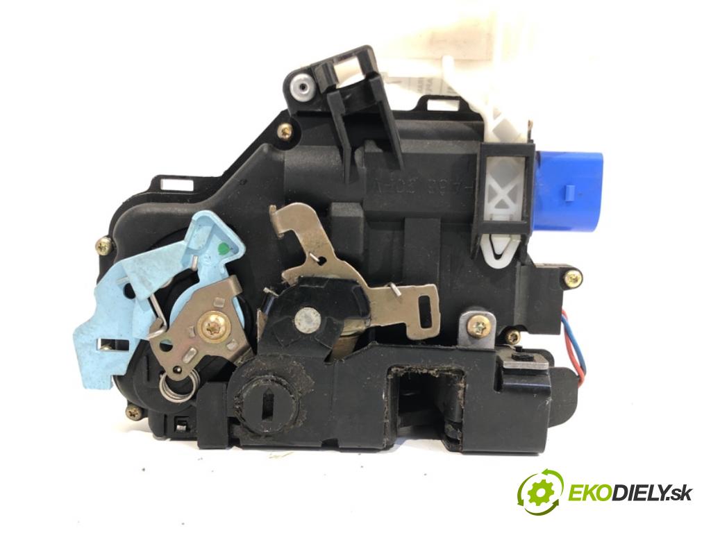 VW TOURAN nadwozie wielkoprzestrzenne (MPV) 2004 74 kW 1.9 TDI 1896 zámok dveře levý zadní část 7L0839015