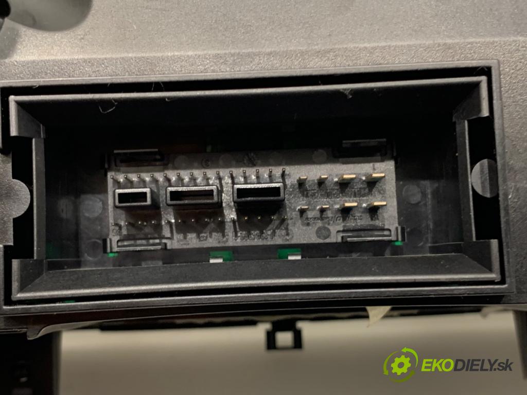 VW TOURAN nadwozie wielkoprzestrzenne (MPV) 2004 74 kW 1.9 TDI 1896 Prístrojovka 1T0920860G (Prístrojová doska)