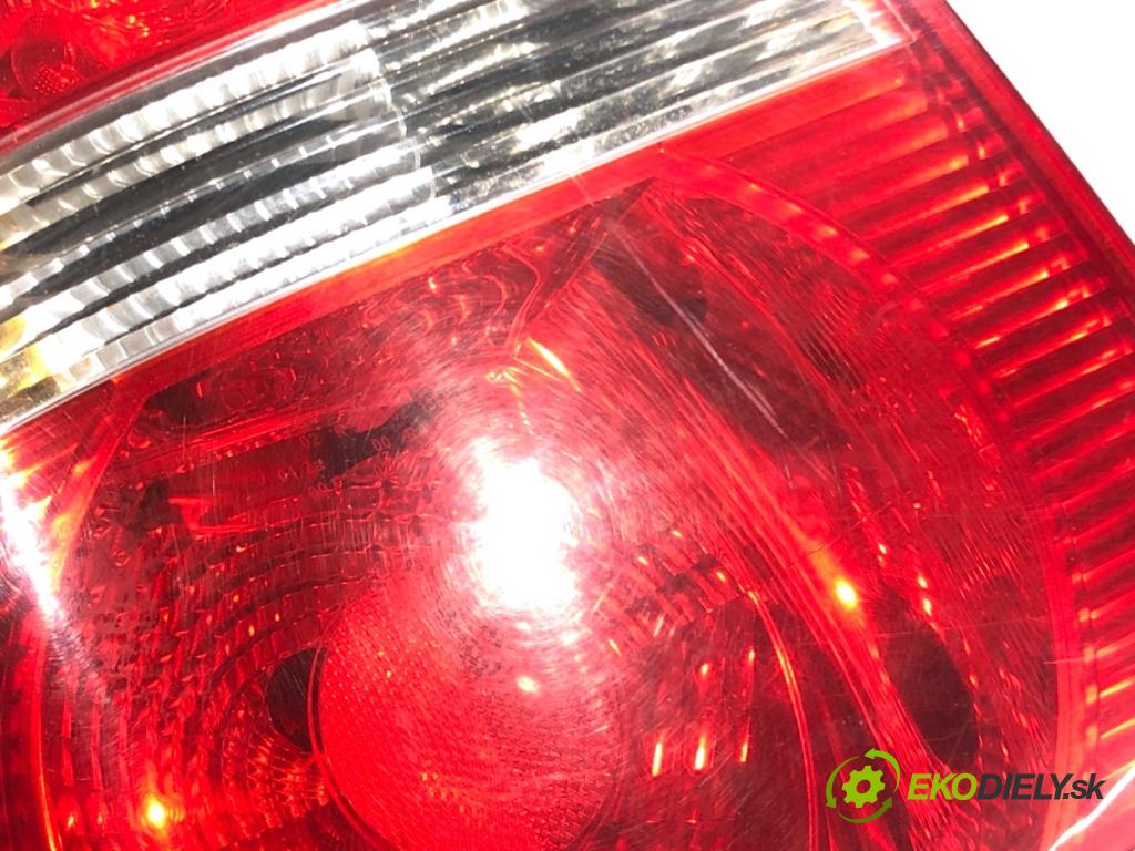 VW TOURAN nadwozie wielkoprzestrzenne (MPV) 2004 74 kW 1.9 TDI 1896 světlo levý zadní část
