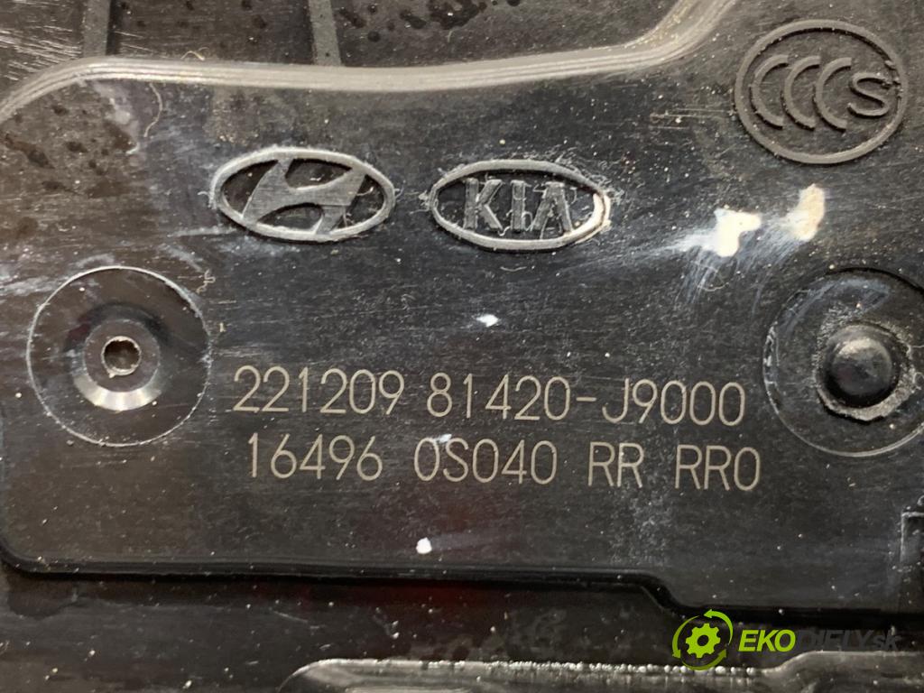 HYUNDAI KONA SUV 2022 146 kW 1.6 T-GDi 4WD 1598 zámok dveře pravý zadní část 81420-J9000