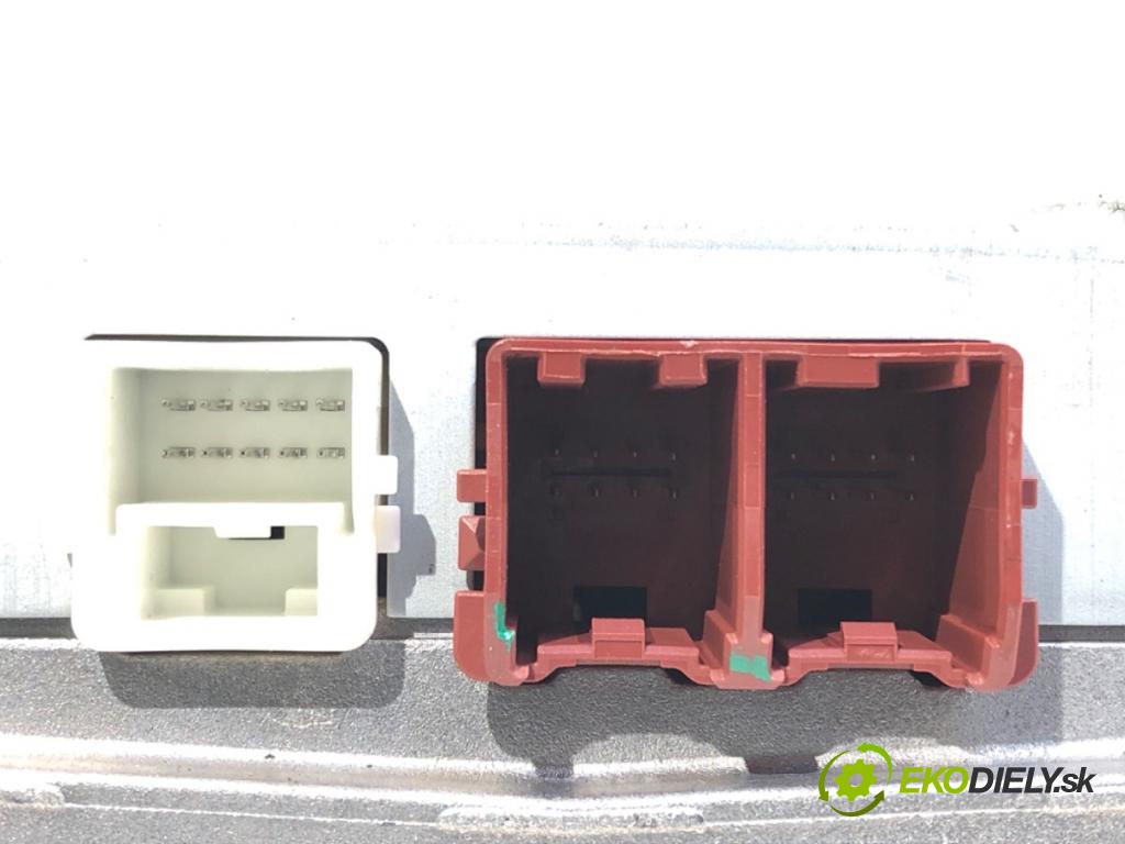 HYUNDAI KONA SUV 2022 146 kW 1.6 T-GDi 4WD 1598 Modul servočerpadlo J9563-E0100 (Riadiaca jednotka ostatné)