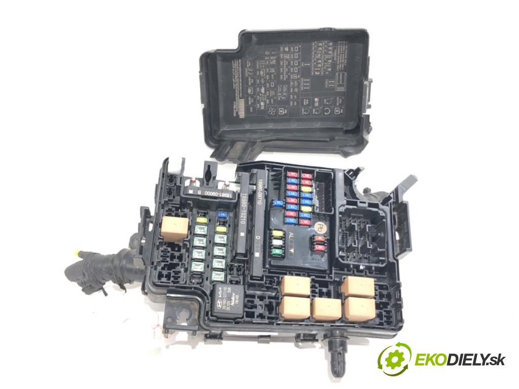 HYUNDAI KONA SUV 2022 146 kW 1.6 T-GDi 4WD 1598 skříňka poistková 91711-J9231 (Pojistková skříňka)