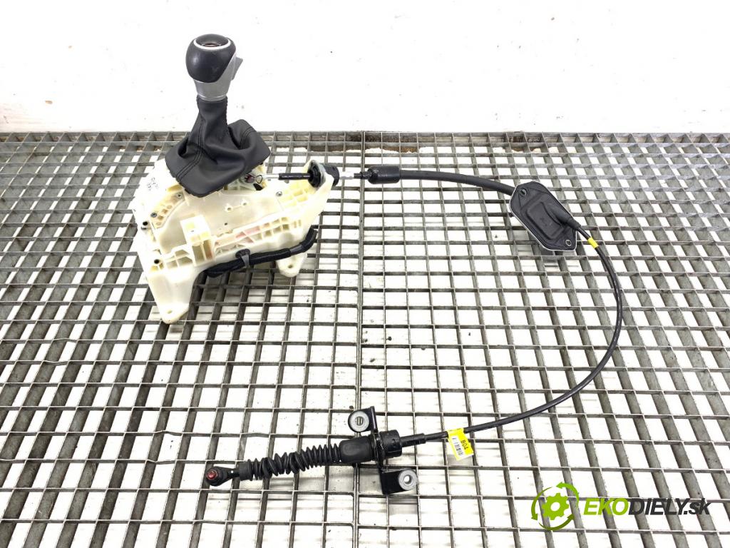 HYUNDAI KONA SUV 2022 146 kW 1.6 T-GDi 4WD 1598 Kulisa 46700-J9210 (Rýchlostná páka (kulisa))