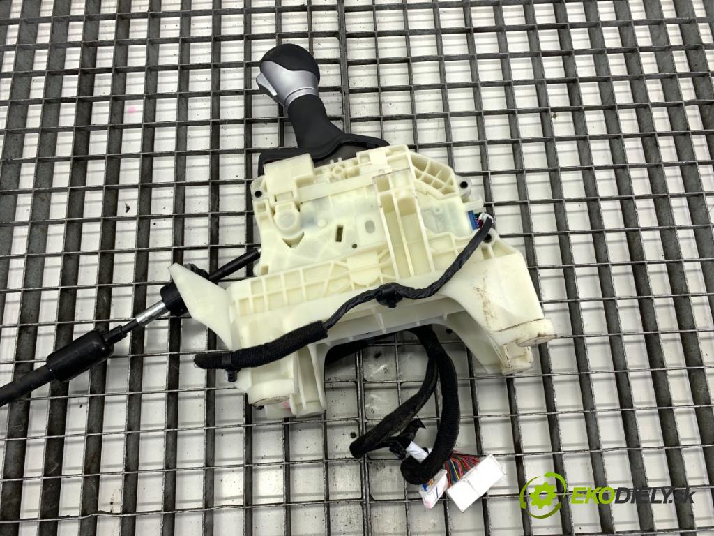 HYUNDAI KONA SUV 2022 146 kW 1.6 T-GDi 4WD 1598 Kulisa 46700-J9210 (Rýchlostná páka (kulisa))