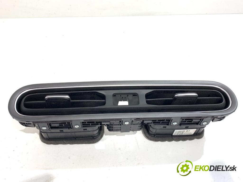 HYUNDAI KONA SUV 2022 146 kW 1.6 T-GDi 4WD 1598 Mriežky kúrenia predný stredna 97410-J9AA0